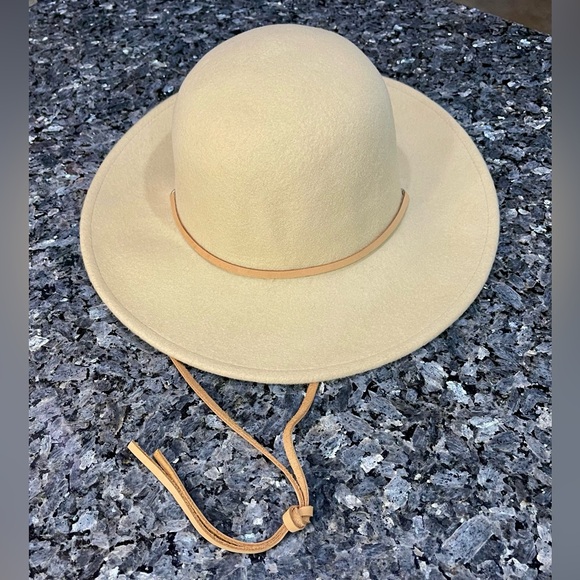 Brixton Tiller Felted Wool Wide Brim Cream Unisex Hat Size S/7 - Picture 3 of 6